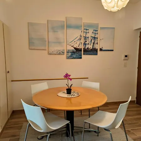 Apartment Sailing *